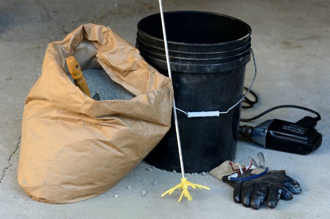 Mixing Concrete Tips with HYDE StirWhip