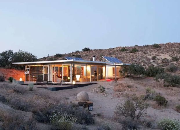 Living Remotely: 12 Stunning Homes in the Middle of Nowhere
