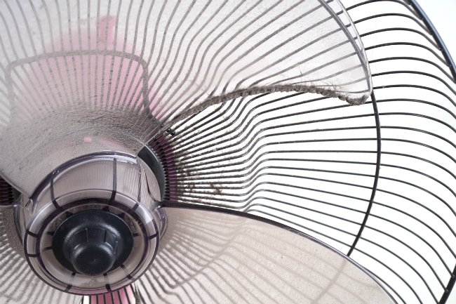 How to Clean a Fan