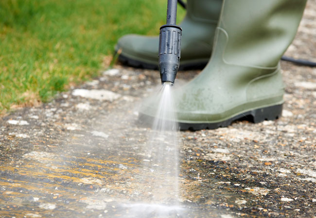 How to Remove Spray Paint from Concrete