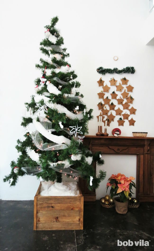 How to Make a DIY Christmas Tree Stand