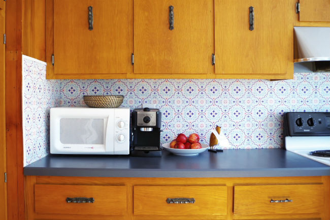 DIY a Removable Backsplash with Renter-Friendly Wallpaper