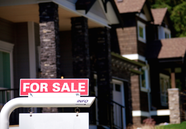 Don’t Do These 9 Things if You Want to Buy a House This Year