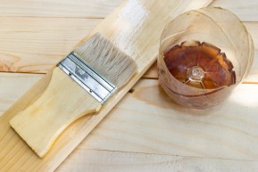 How to Shellac Wood