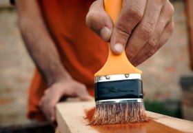 How to Shellac Wood