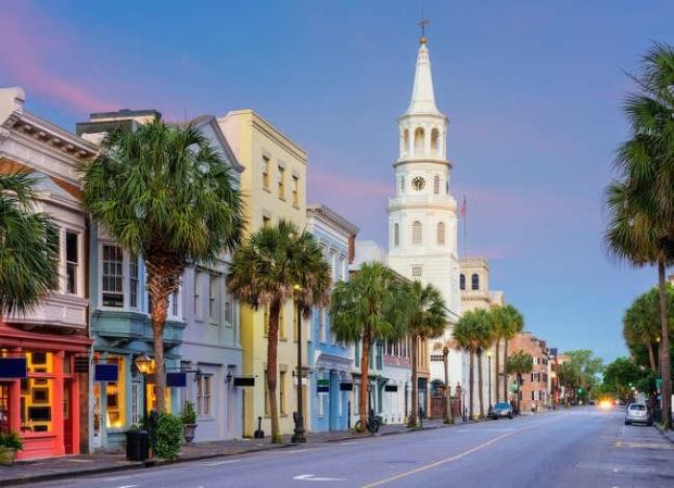 The 30 Best Towns to Move to for Retirement