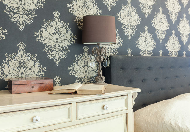 Fabric Wallpaper 101: When, Where, and How to Try This Temporary Wallpaper
