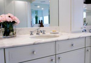 How to Paint Bathroom Cabinets