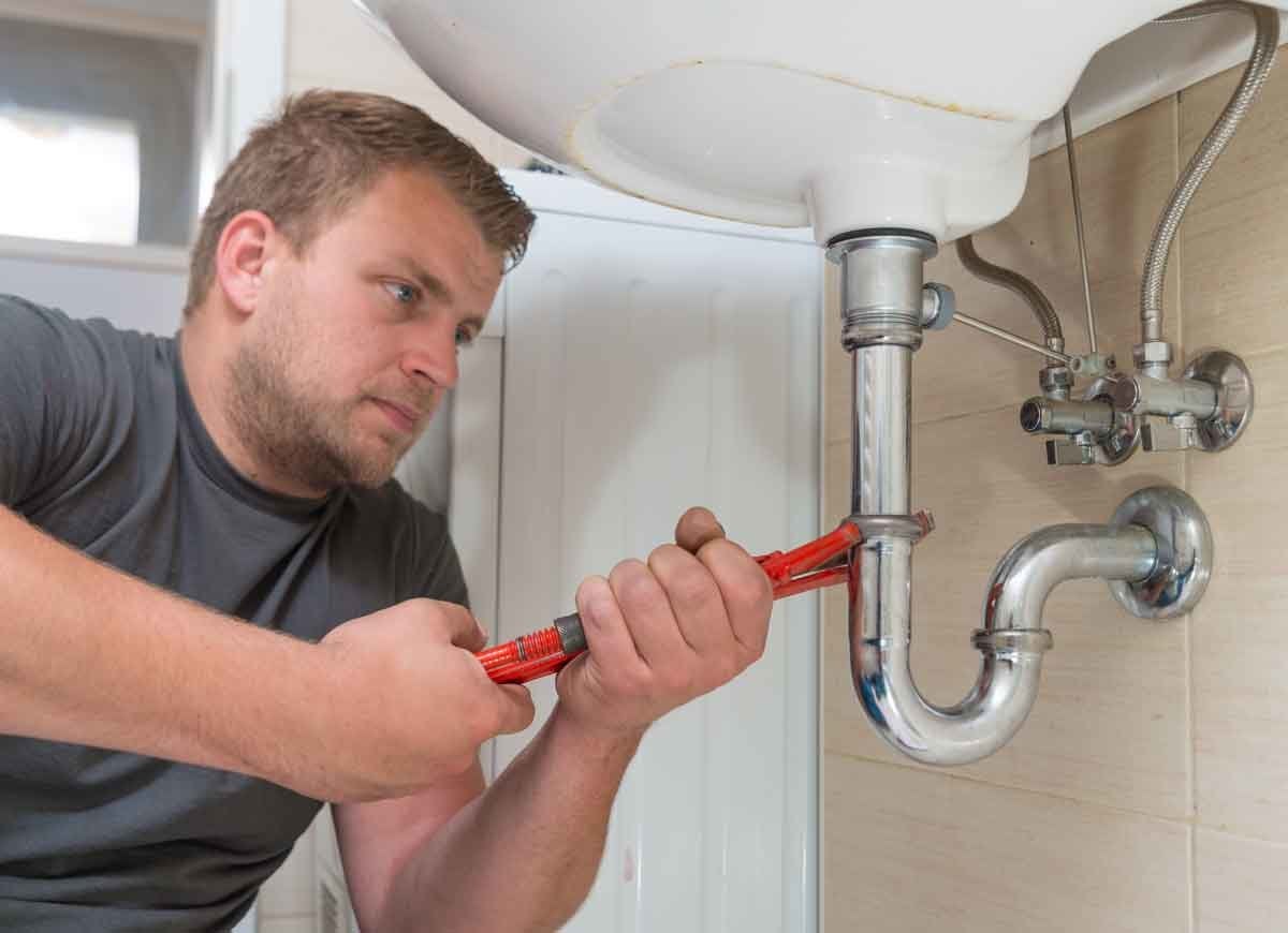 Essential Plumbing Tips for First-Time Homeowners