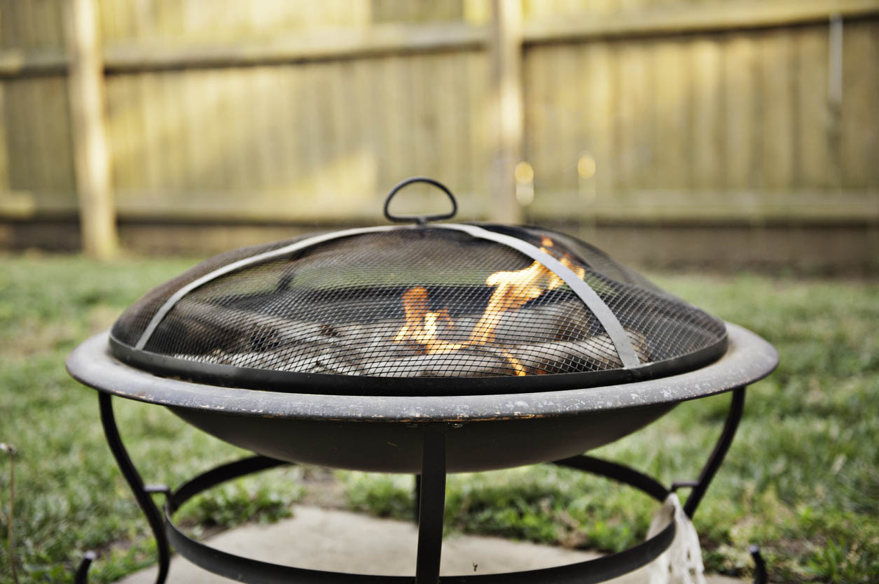 Building a Fire Pit Don’t Build a Permanent Fire Pit