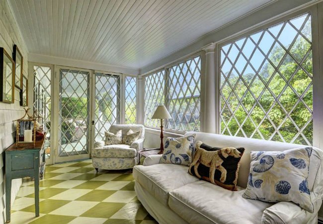 Beadboard Ceilings: All You Need to Know