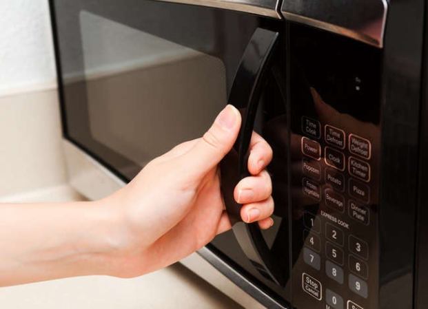 14 Things You Didn’t Know Your Microwave Can Do
