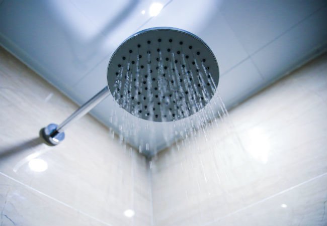 The Big Bathroom Remodeling Design Decision: Tub vs. Shower