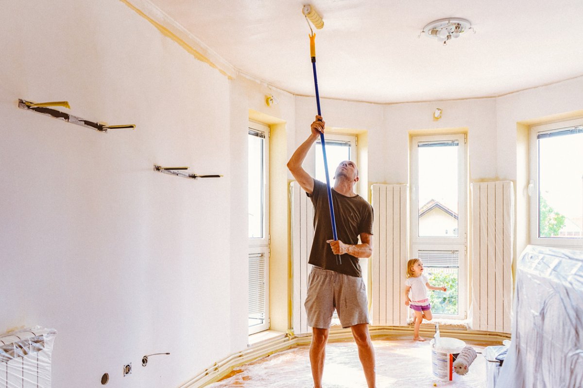 how to paint a ceiling