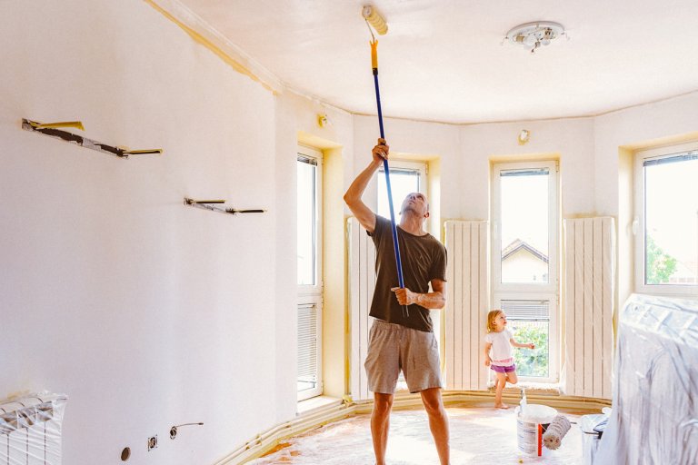 how to paint a ceiling