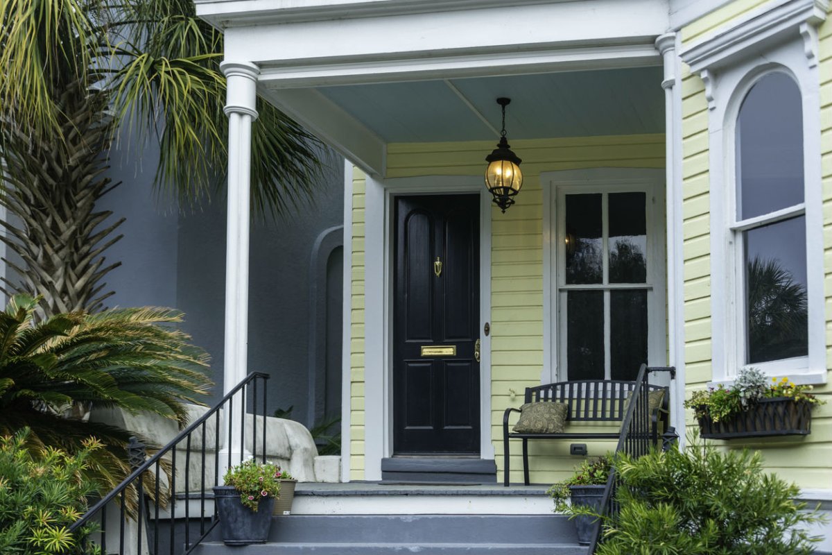 Here's Why You See So Many Blue Porch Ceilings