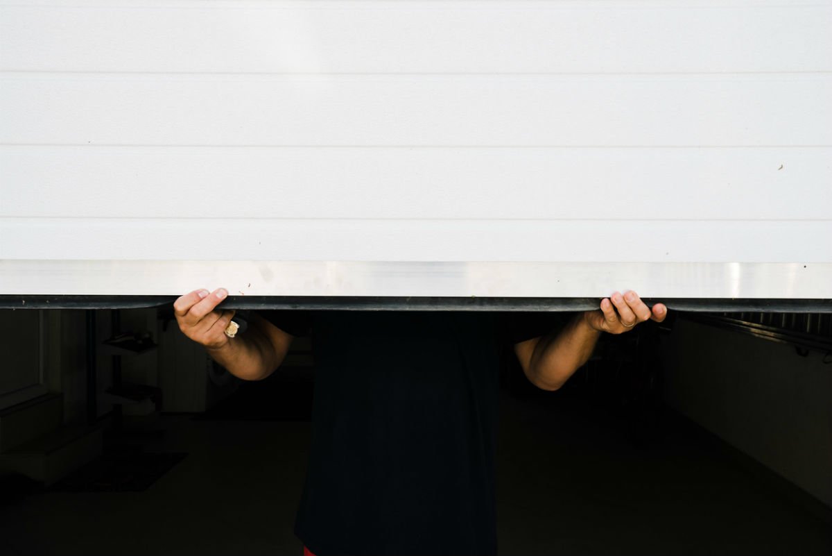 Garage Door Troubleshooting Tips for the Torsion Spring