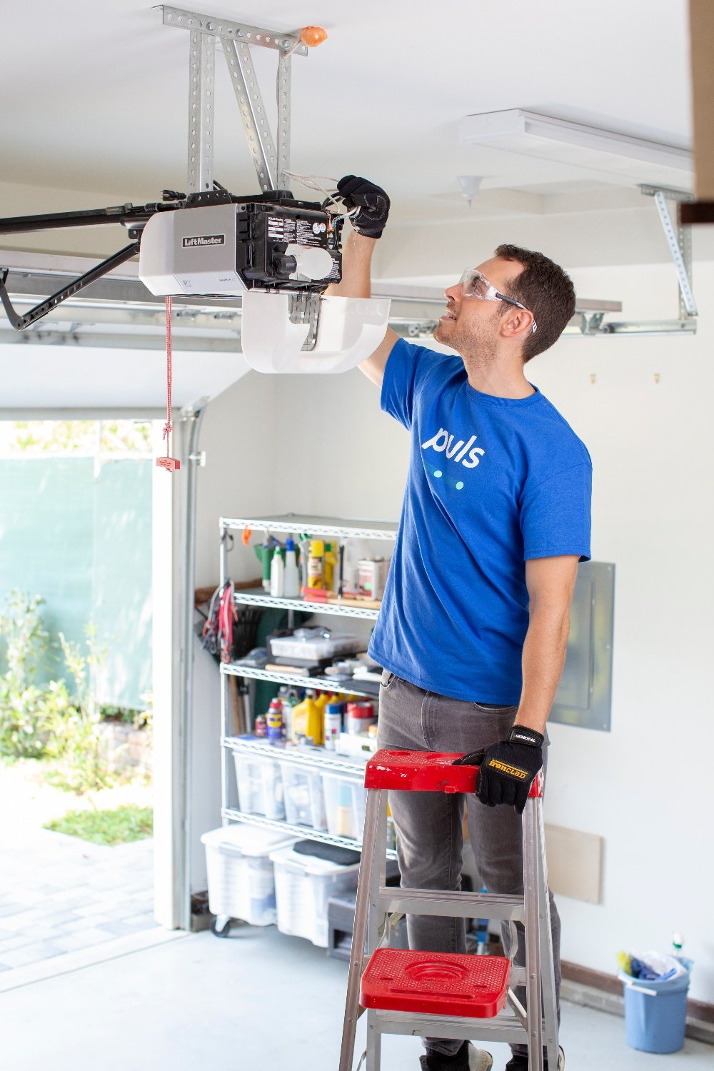 Garage Door Troubleshooting Tips for Checking the Motor Unit