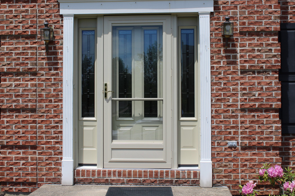 Best storm doors option layout