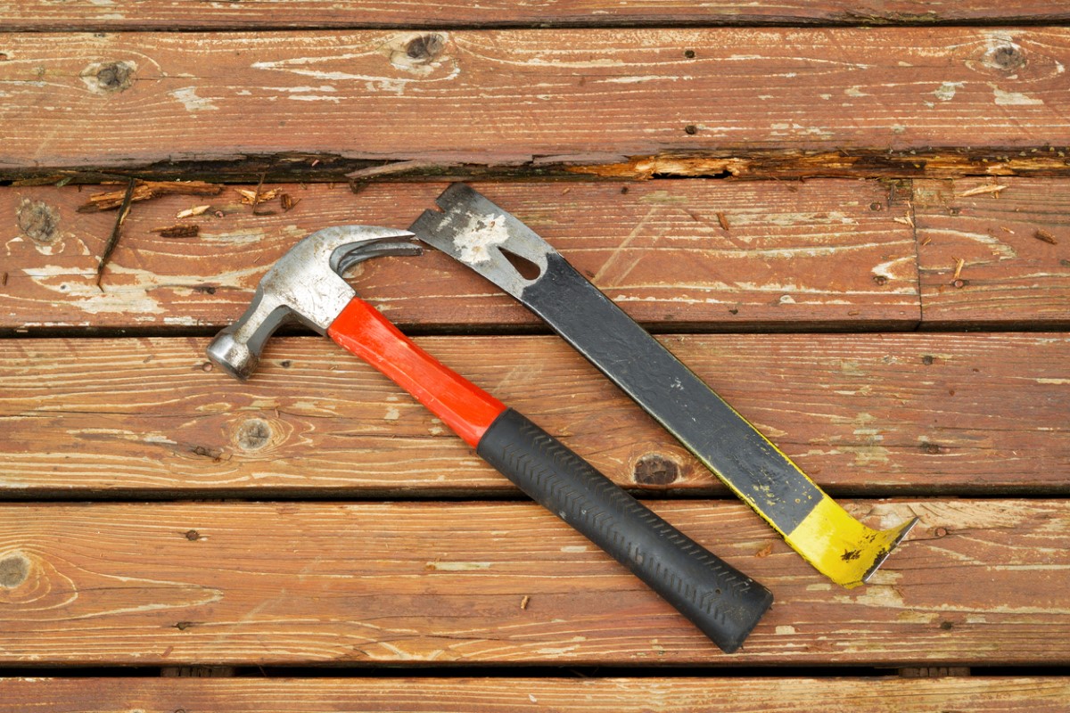 The Tools for DIY Deck Repair