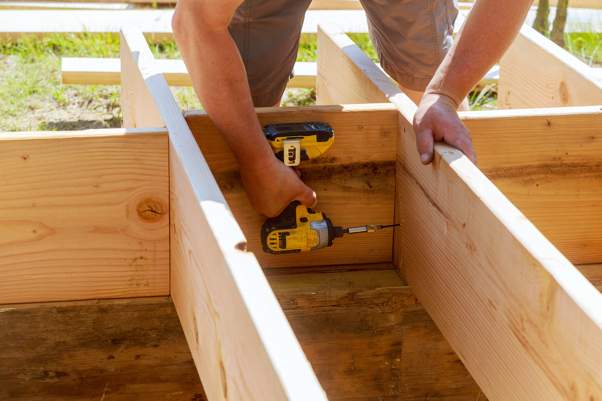 building a deck with impact driver