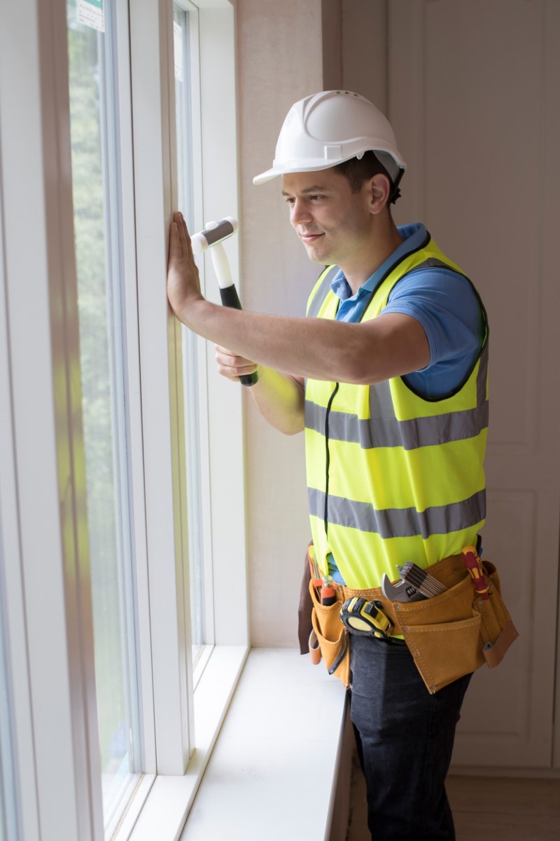 Remove a Window with a Broken Window Seal and Replace It