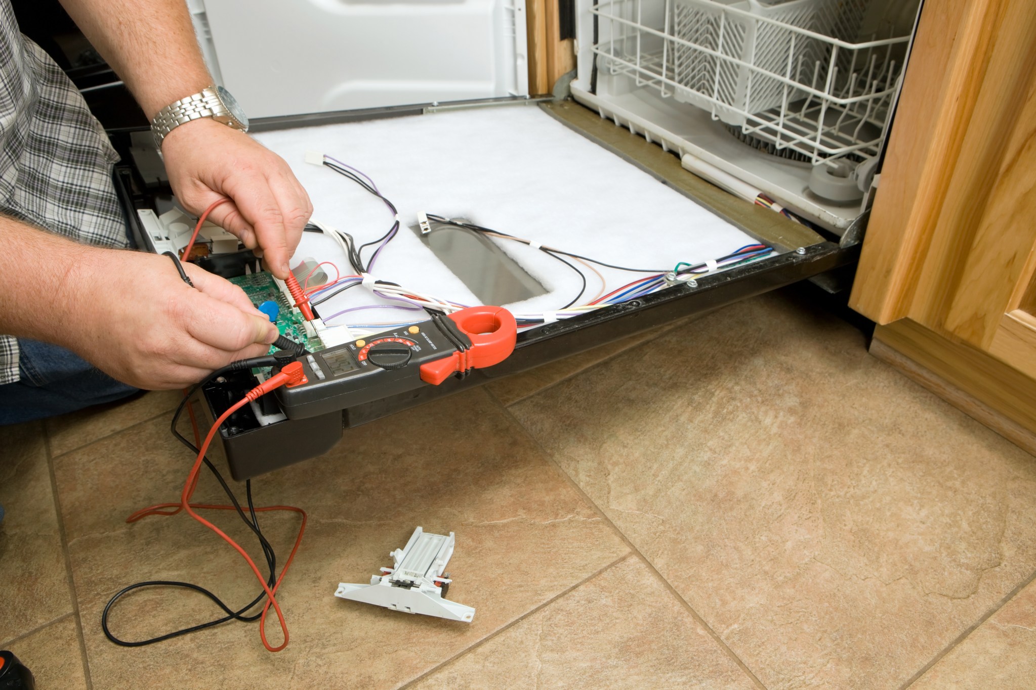 6 Reasons Why Your Dishwasher Isn’t Drying