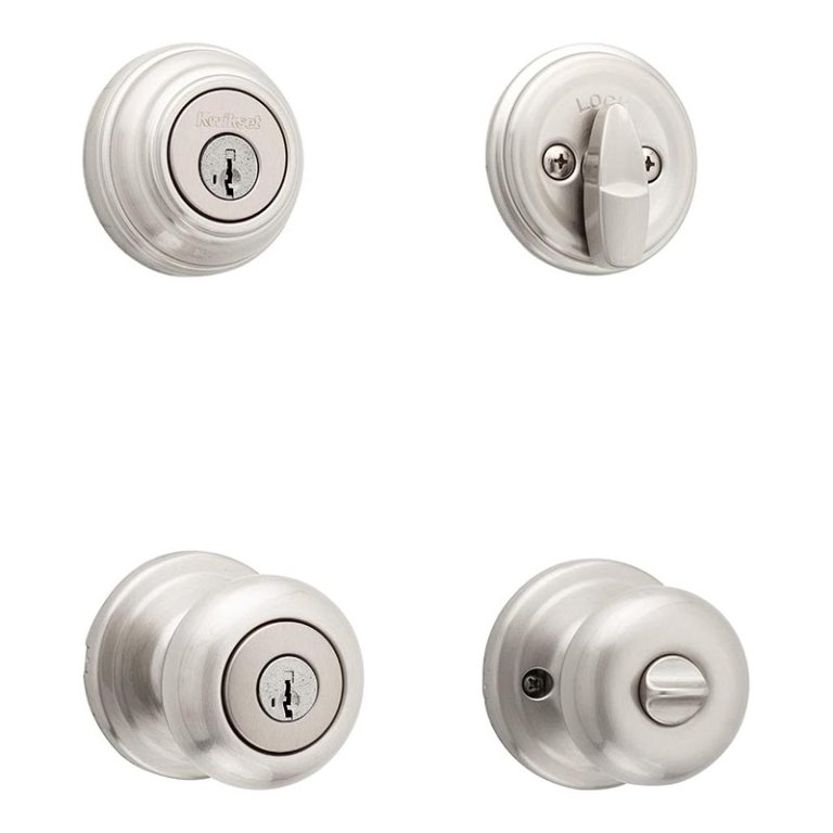  The Kwikset Juno Security Set Keyed Deadbolt on a white background.
