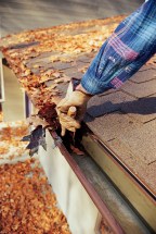 How to Fix Leaking Rain Gutters