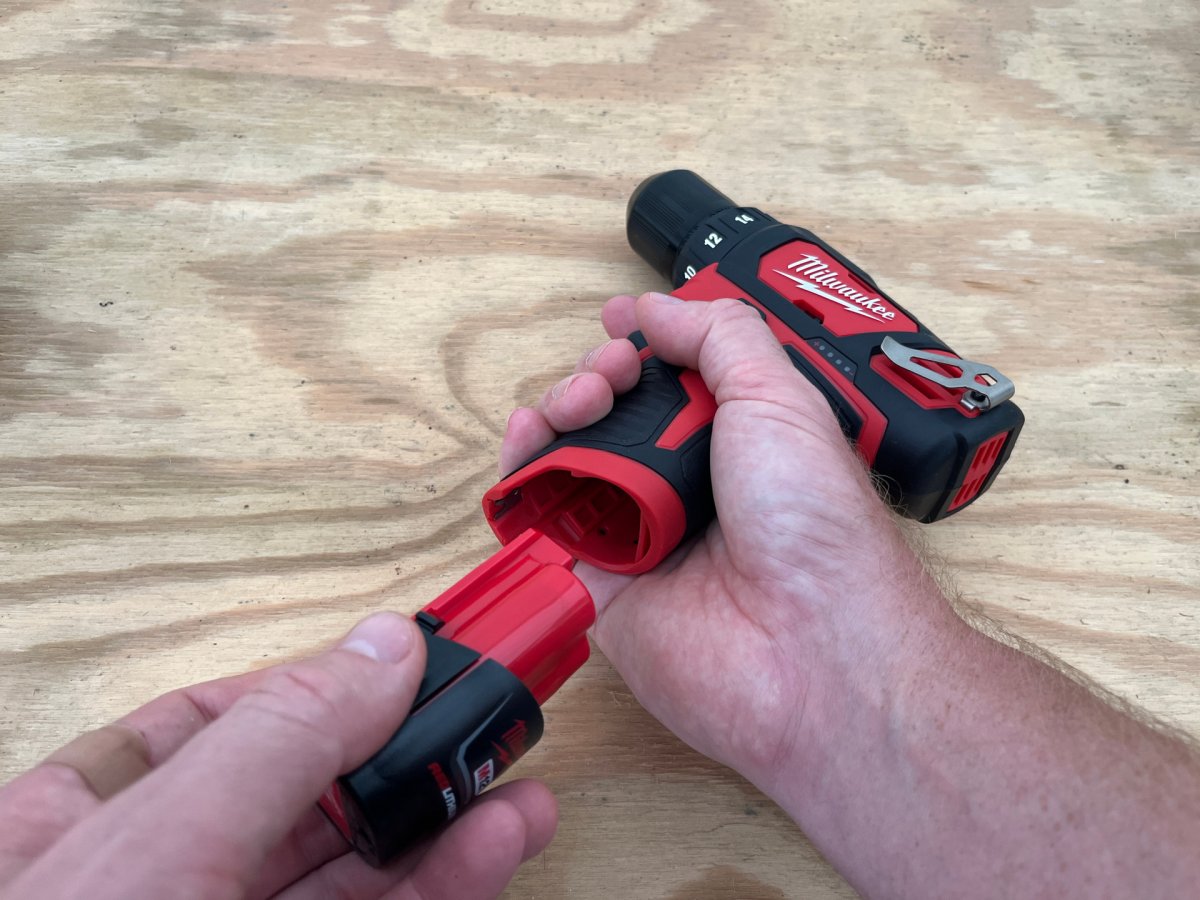 Milwaukee cordless drill battery