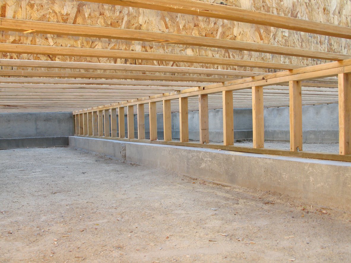 Slab vs. Crawl Space Foundations in Dry Climates