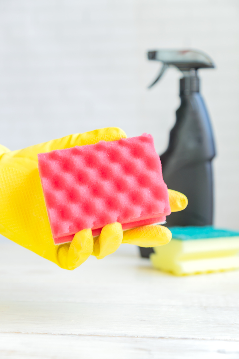 Sponge, Don't Spray, When Disinfecting with Bleach