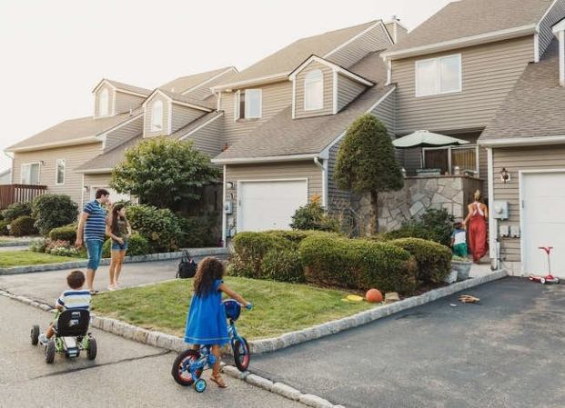 12 Things You Don’t Realize Are Annoying Your Neighbors