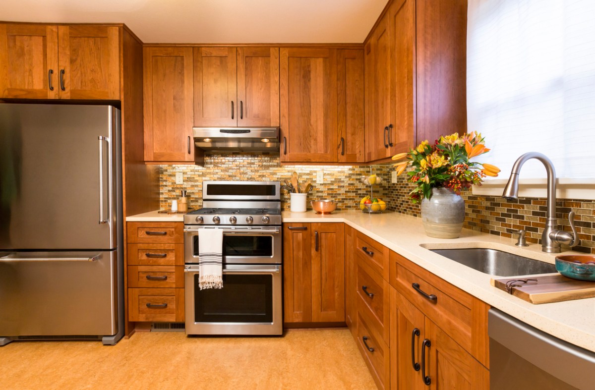 What to Know When Buying Kitchen Cabinets: Insider Tips