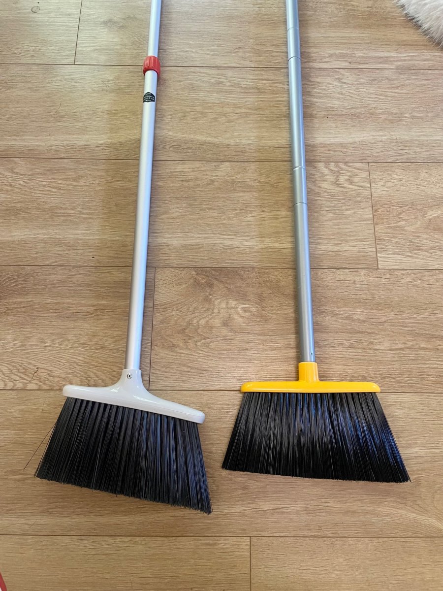 Oxo broom head vs. TreeLen broom head