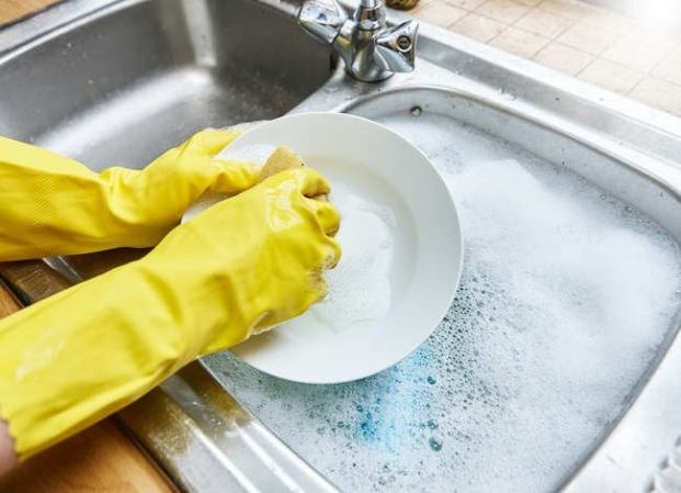 8 Safety Tips for Disinfecting with Bleach