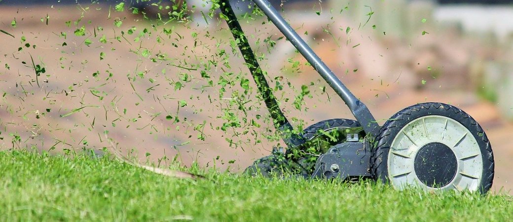 The Best Lawn Mower Blade Sharpeners