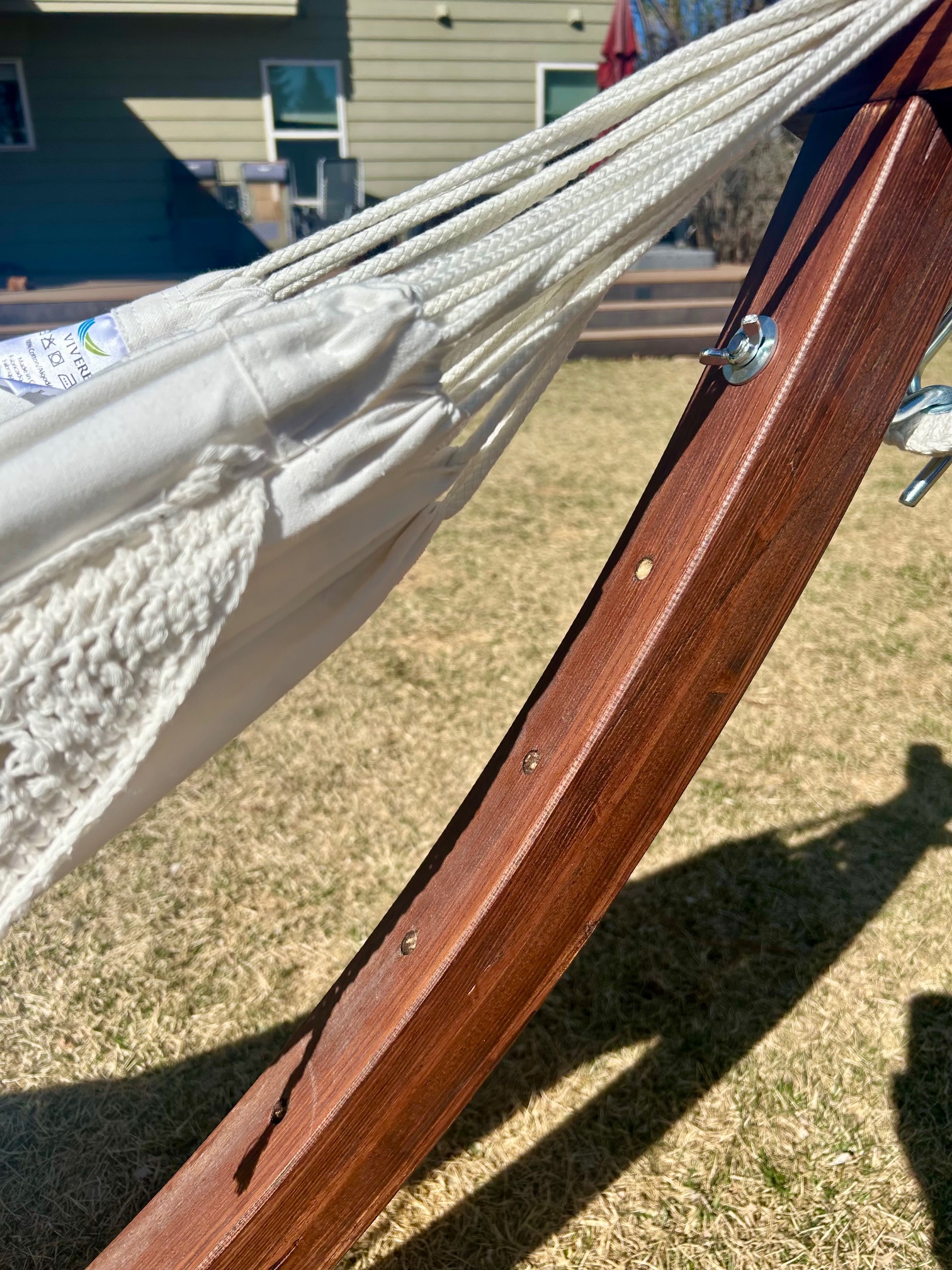 Height adjustment on Vivere wooden hammock stand