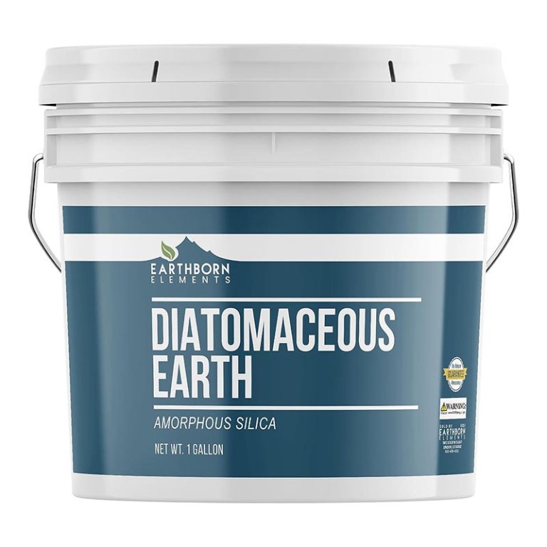  Earthborn Elements Diatomaceous Earth on a white background.
