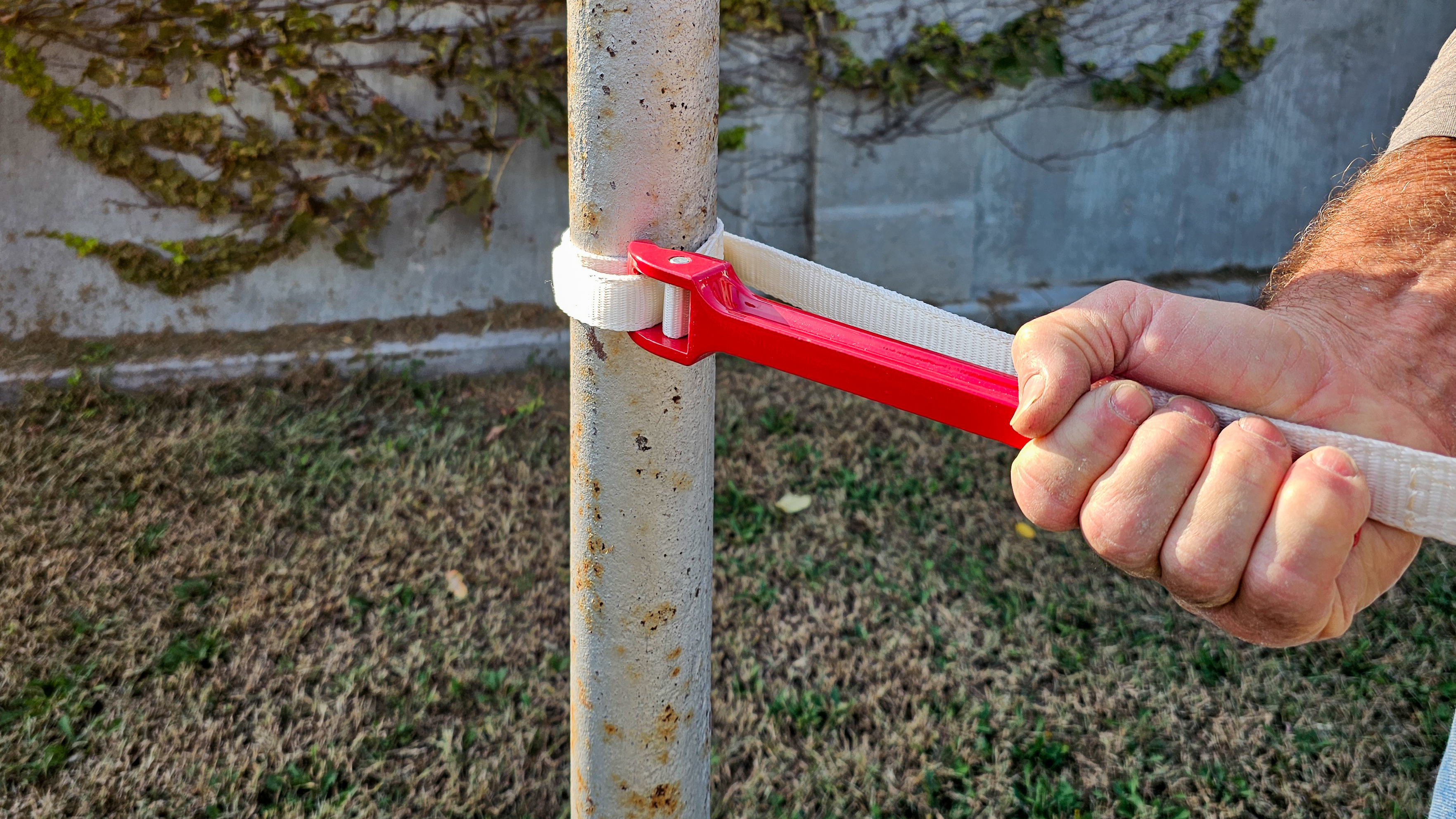 Titan Strap Wrench