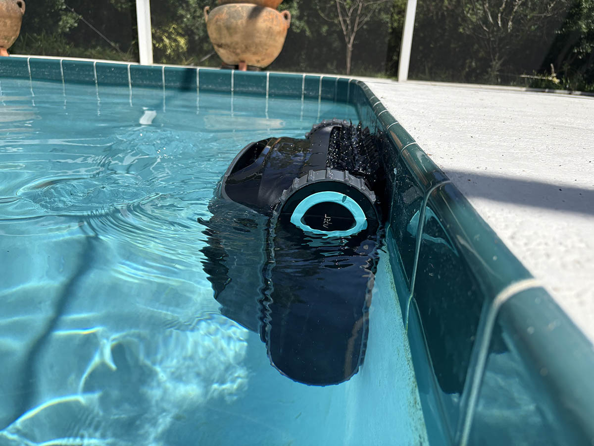 Aiper robot pool cleaner_02