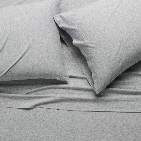  The Best Bed Sheets Option: Amazon Basics Cotton Jersey Bed Sheet Set