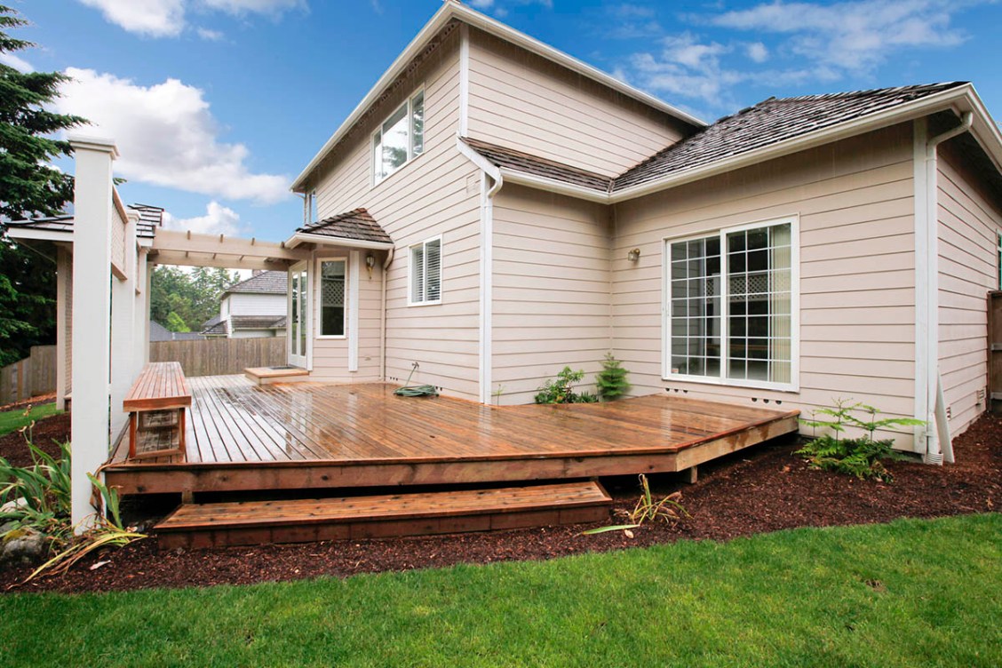 Deck vs. Patio: 9 Big Differences Between the Outdoor Additions - Bob Vila