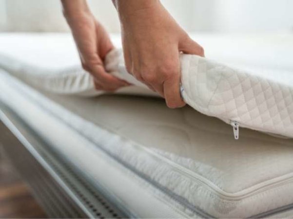 10 Things to Know Before You Set Foot in a Mattress Store