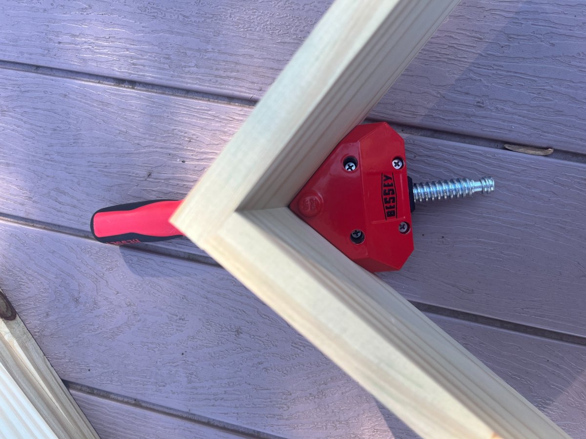 Bessey Angle Clamp