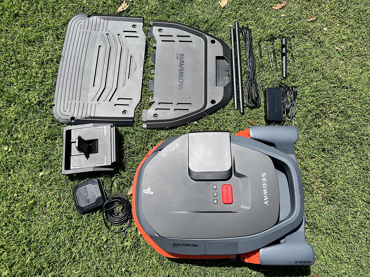The Best Robot Lawn Mower Segway Navimow X390 unboxed
