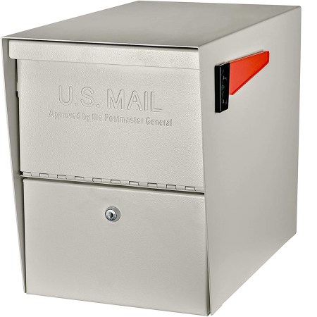 Mail Boss 7207 Package Master Locking Mailbox