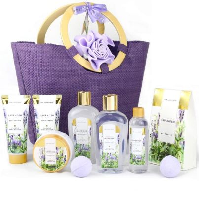 The Best Gift Baskets Option: Spa Luxetique Gift Basket