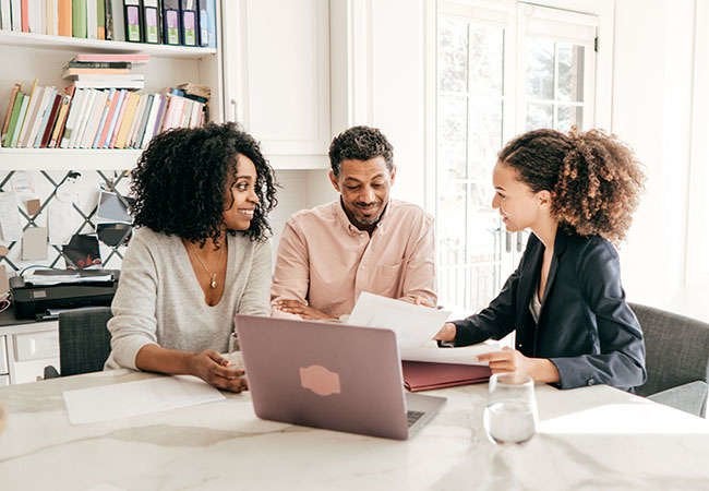 10 Questions to Always Ask at an Open House