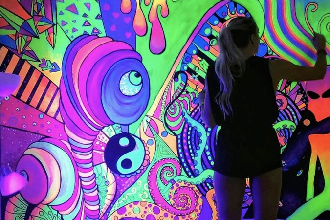 The Best Glow in the Dark Paints for Arts and Crafts